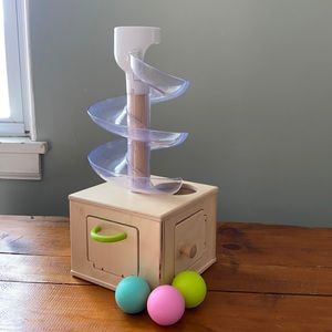 Lovevery Slide and Seek Ball Run